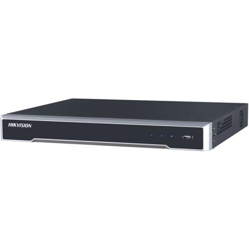 32 csatornás NVR; 256/160 Mbps be-/kimeneti sávszélesség; riasztás be-/kimenet