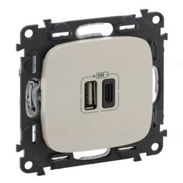   Legrand Valena Allure 754966 Mechanizmus burkolatú aljzat, USB