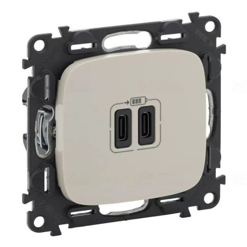 Legrand Valena Allure 755346 Mechanizmus burkolatú aljzat, USB